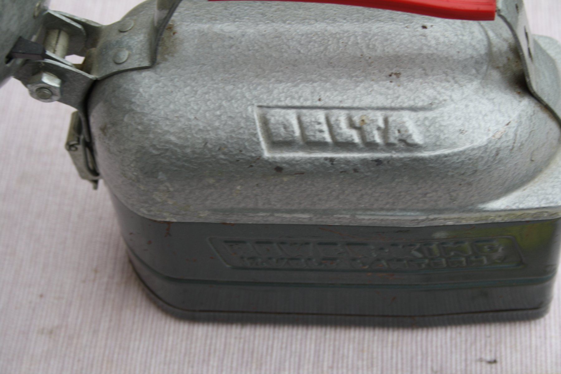 Lampade: VINTAGE LAMPE DELTA SBB? – Usato da Wauwil venduto da Pneuedy 3