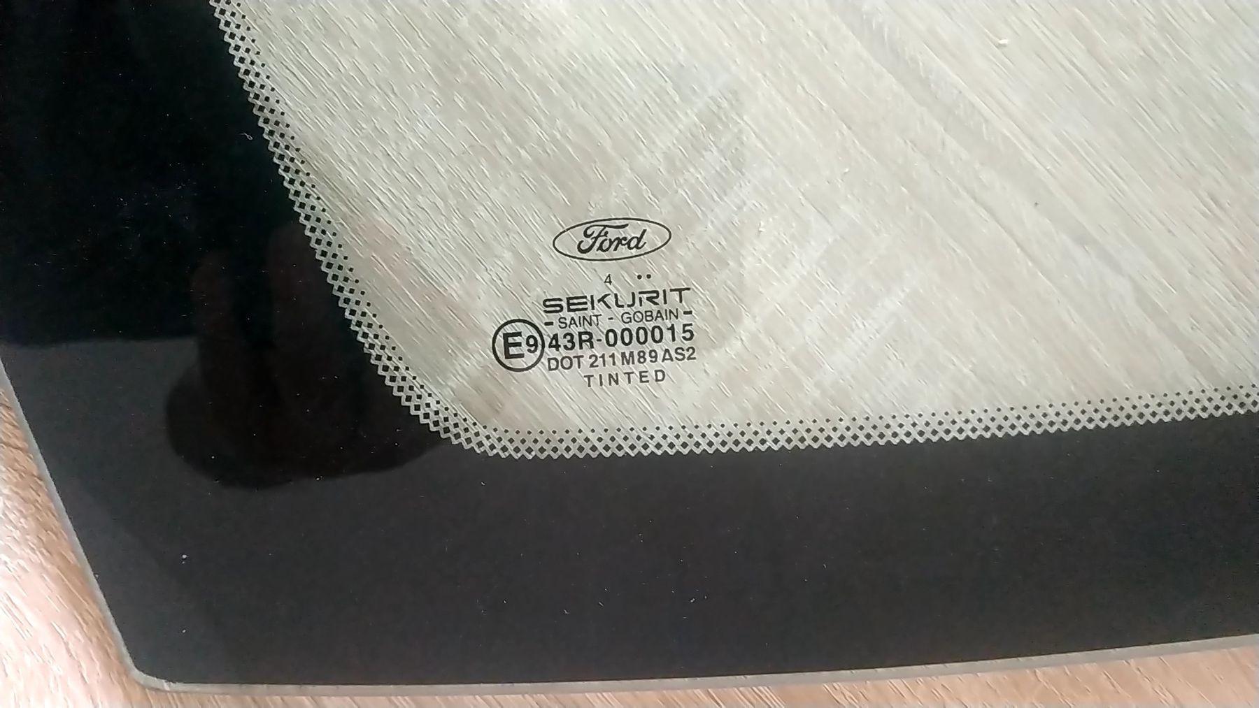 Automobili: Ford Focus Seitenscheibe hinten links – Nuovo e nell'imballaggio originale da Münchenbuchsee venduto da Daniel0133 1