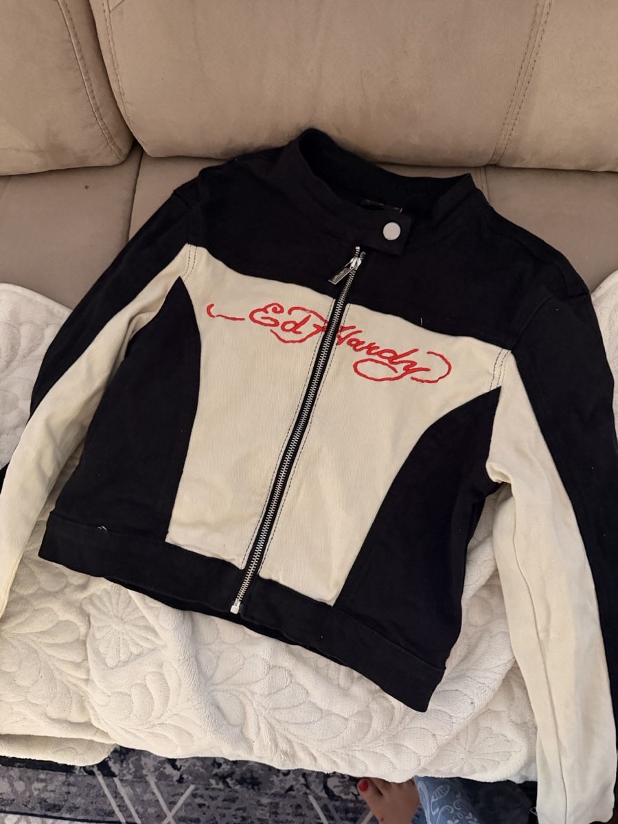 Ed Hardy Vestes: Ed Hardy Jacke schwarz/creme  in Grösse S oder M erhältlich  – Neuf avec emballage d'origine à Zürich par larissa.lara01