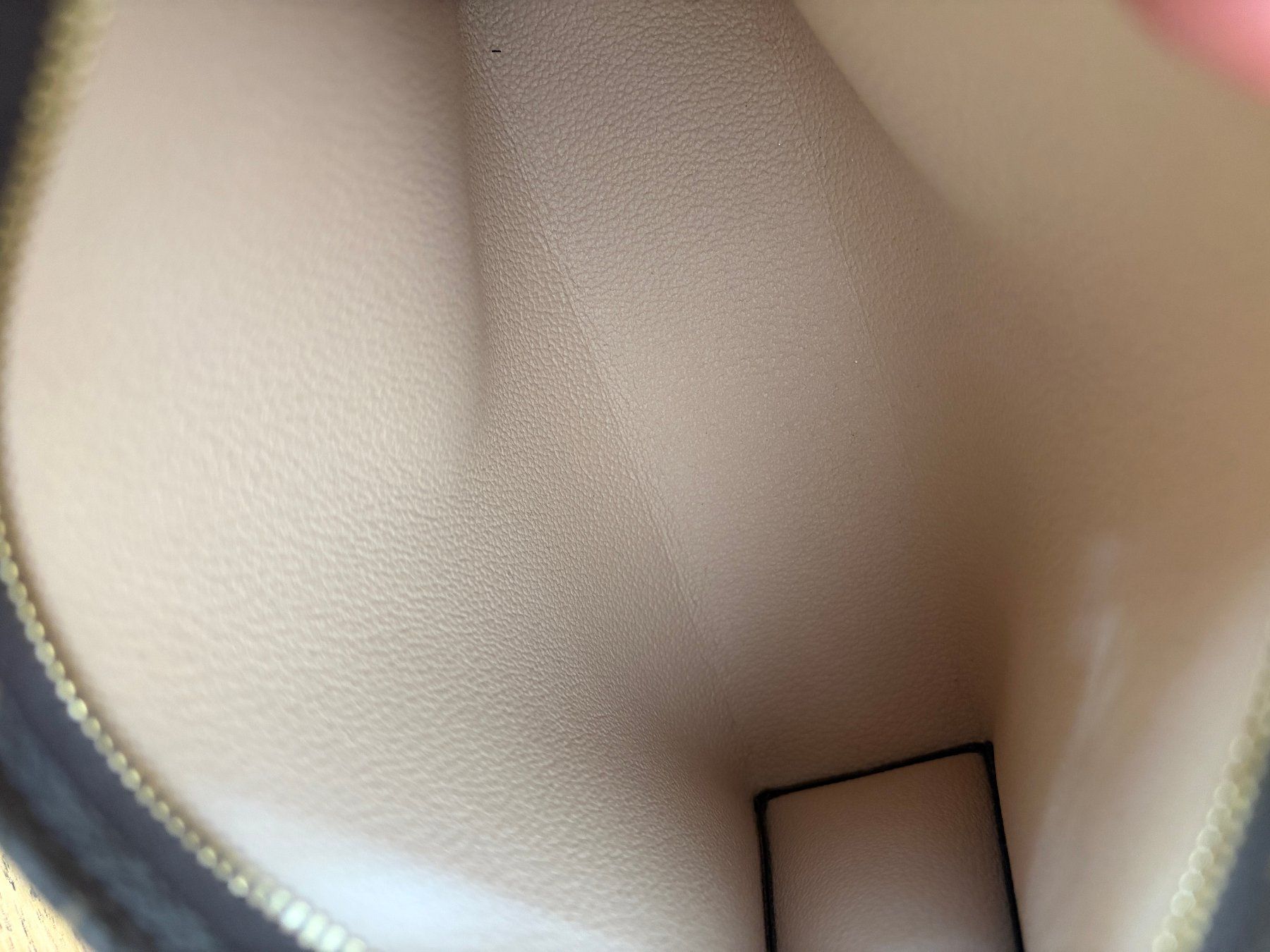 Louis Vuitton Kosmetikkoffer: Louis Vuitton Poche Toilette 19 – Neu (gemäss Beschreibung) aus Bern von ewi21 7