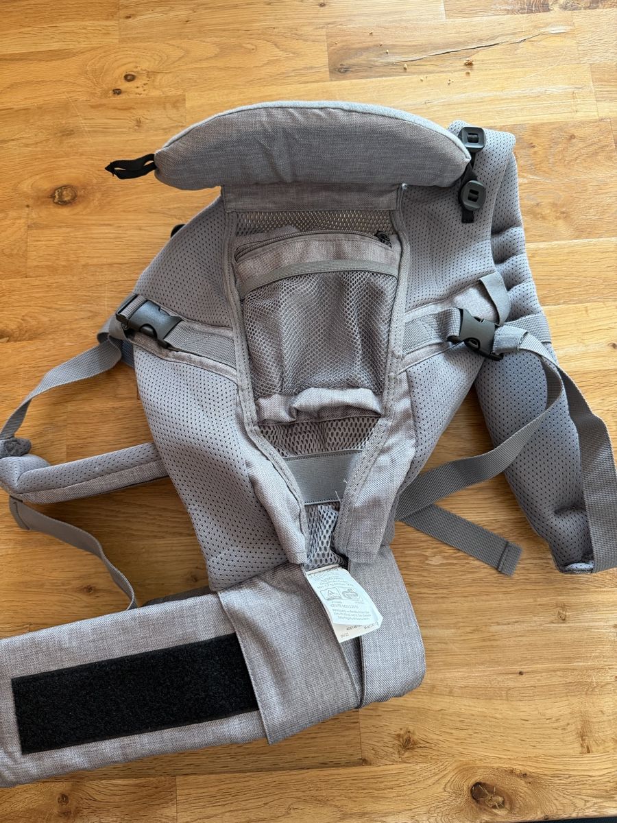 Porte-bébés ventraux & dorsaux: Babytrage grau  – D'occasion à Uerkheim par Mar_Mey 2