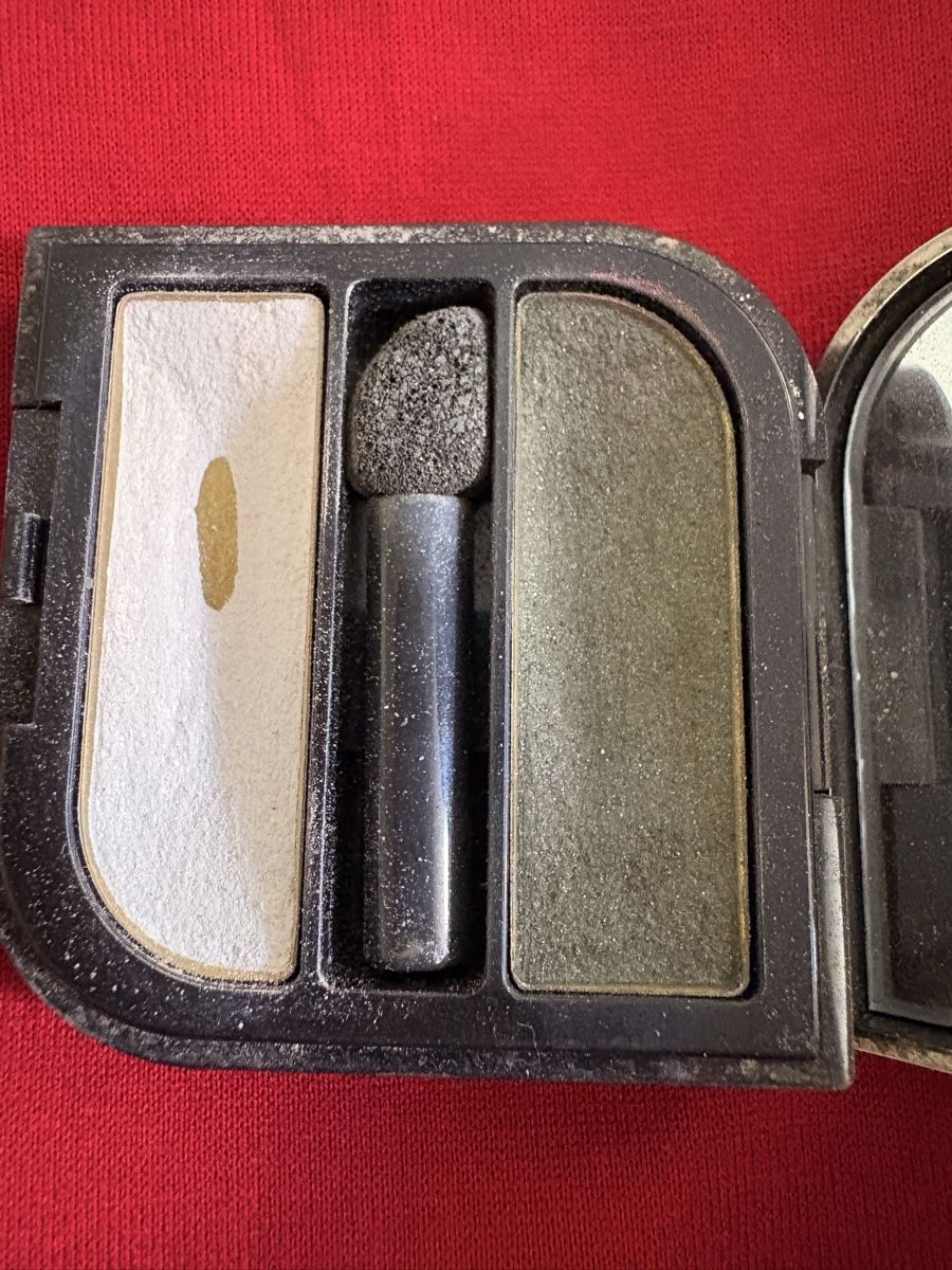 Helena Rubinstein Make-up: Helena Rubinstein Eyeshadow - Green Glimpse MC234 – Usato da Bellinzona venduto da LuganoBoutique 4