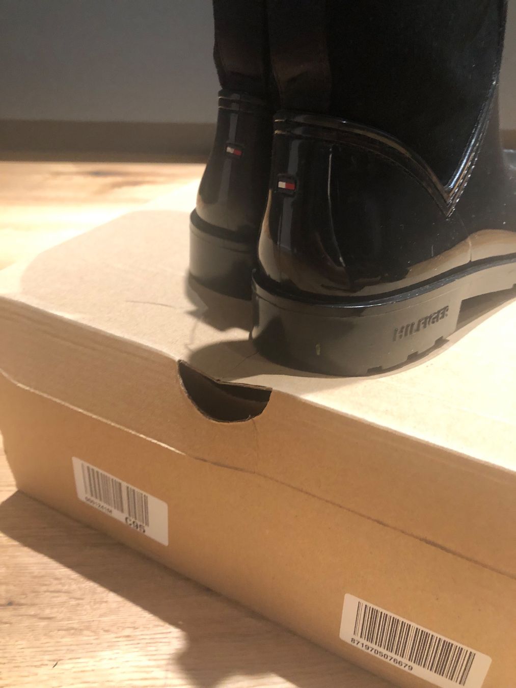 Tommy Hilfiger Damenschuhe: Tommy Hilfiger Damen-Gummistiefel – Gebraucht aus Gunten von Oster_59 1