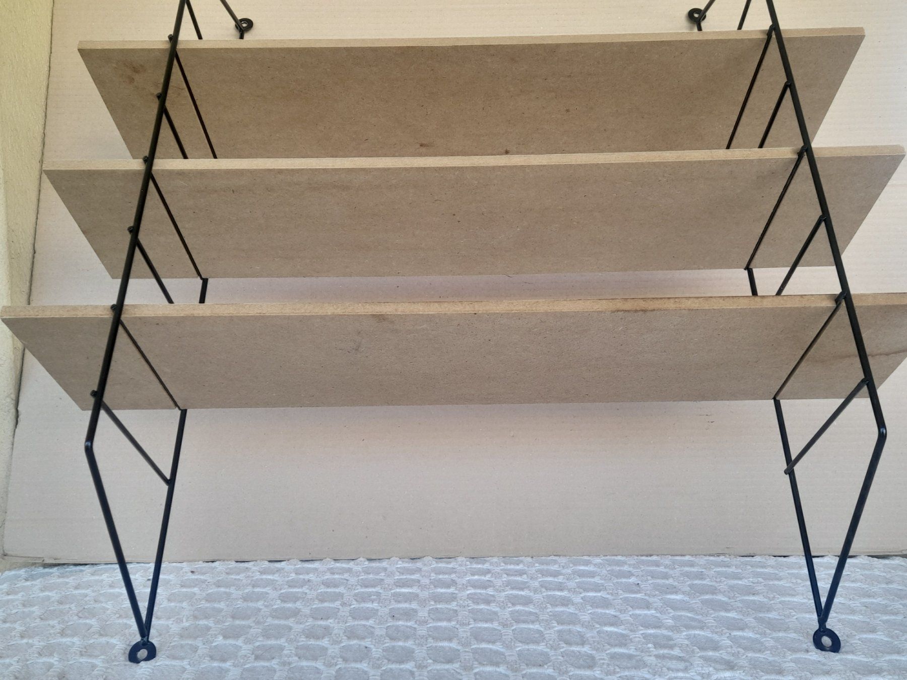String Scaffali: Vintage String Regal/Metall Holz 3 Ablagen – Usato da Thun venduto da Treff.....e 3