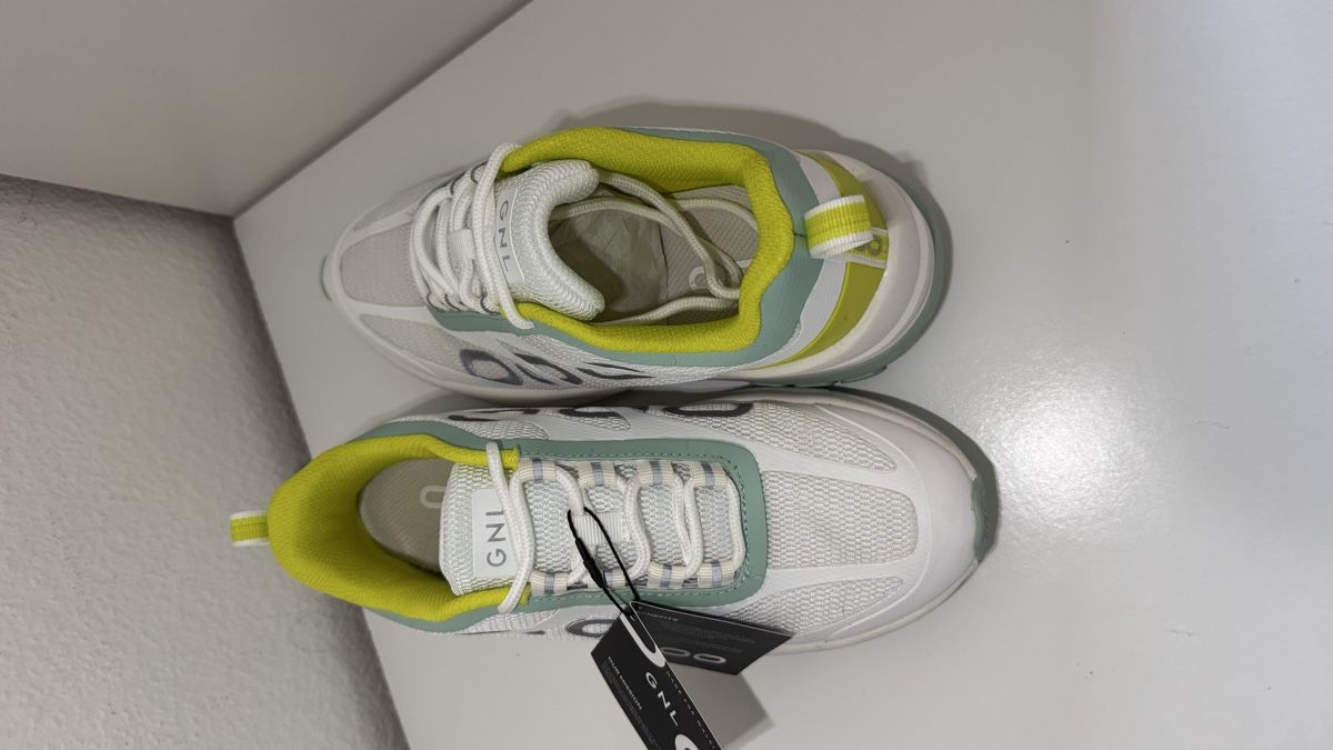 Scarpe da uomo: GNL Track Walk Schuhe Gr. 38  – Nuovo (secondo la descrizione) da Zürich venduto da kit_twr9 2
