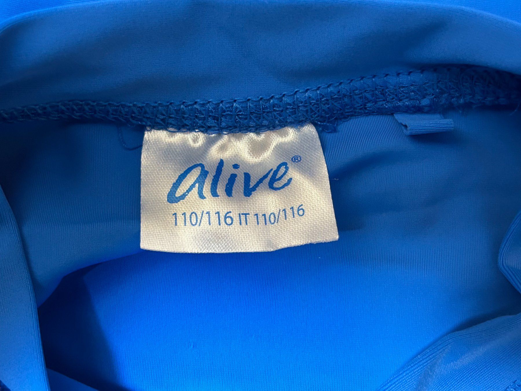 Costumi da bagno: UV Badebekleidung 3-teilig, Grösse 110/116 – Usato da Zumikon venduto da meter03 2