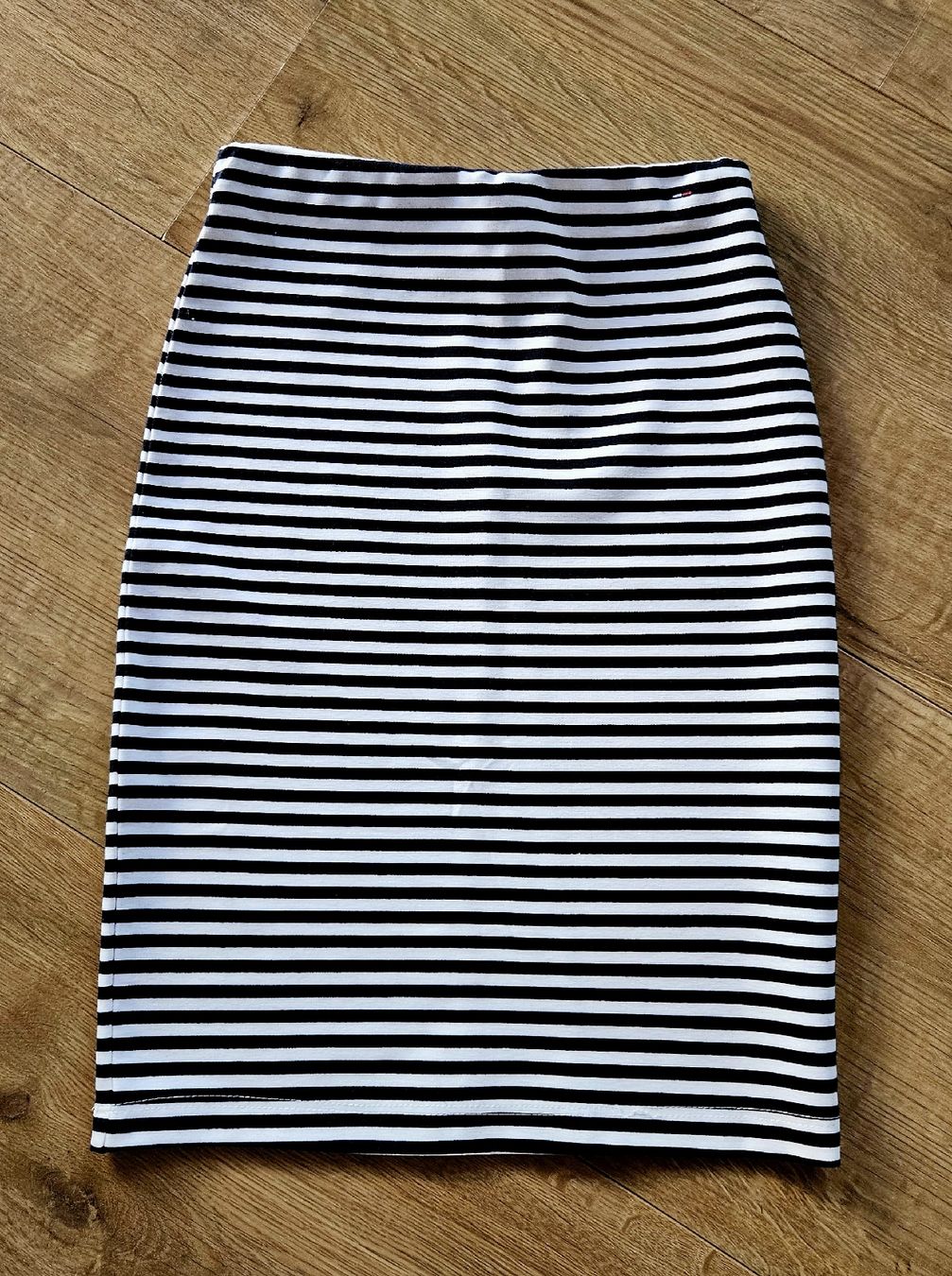 Tommy Hilfiger Gonne: Tommy Hilfiger Rock gestreift, XS – Nuovo (secondo la descrizione) da Rhäzüns venduto da inf_rcj7