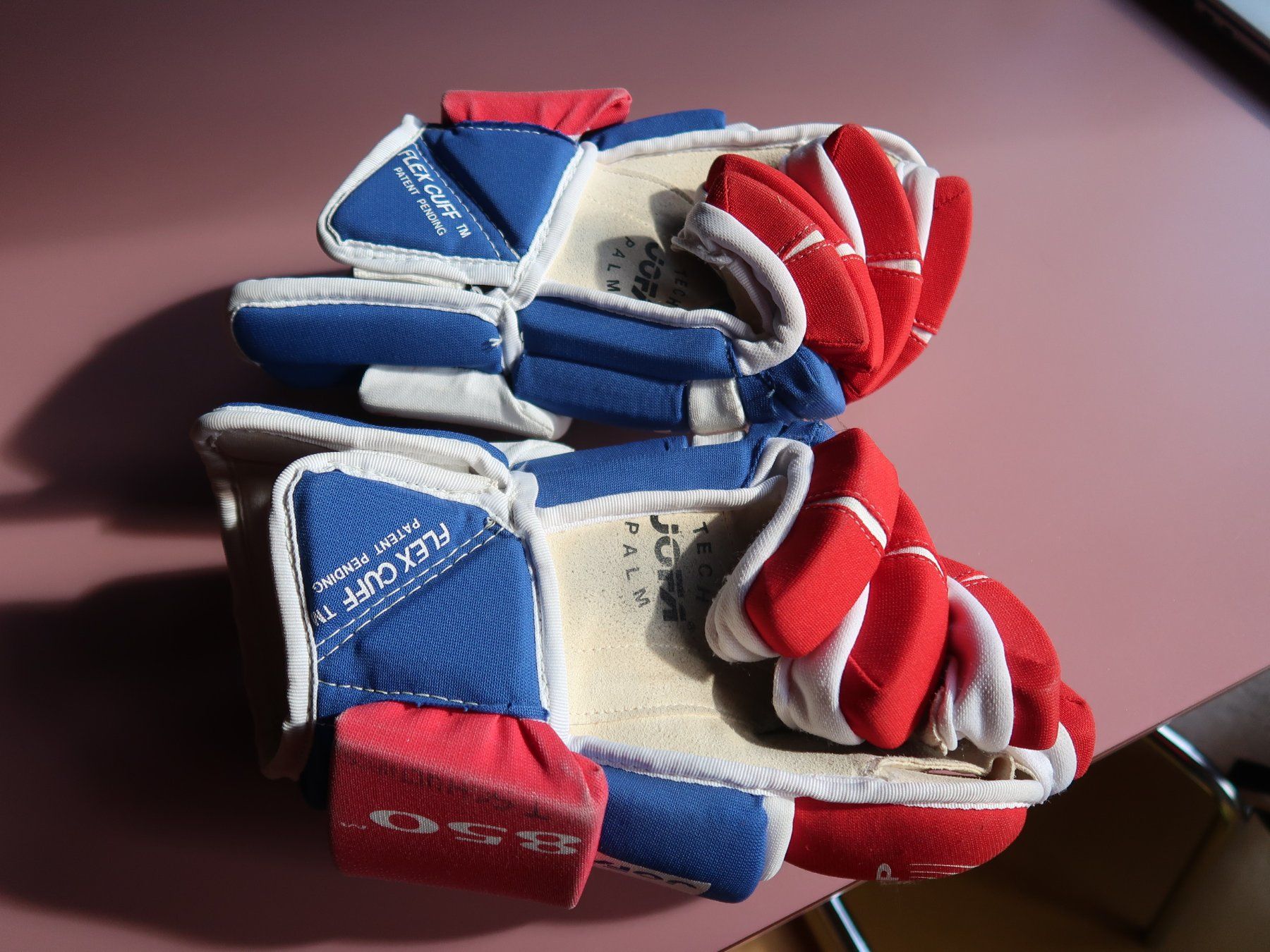 Guanti & manicotti: Hockeyhandschuhe – Usato da La Chaux-de-Fonds venduto da Criste 2