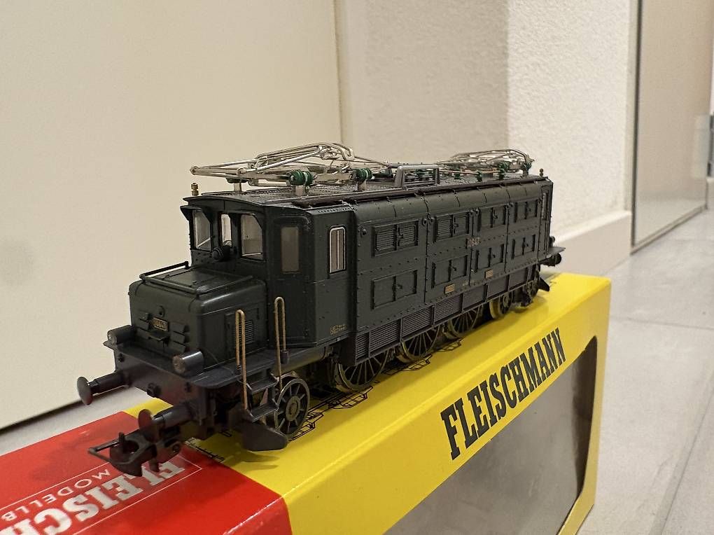 Fleischmann Modelleisenbahnen: Fleischmann HO SBB Ae 3/6 l n10648 – Gebraucht aus Epalinges von Joki09 1