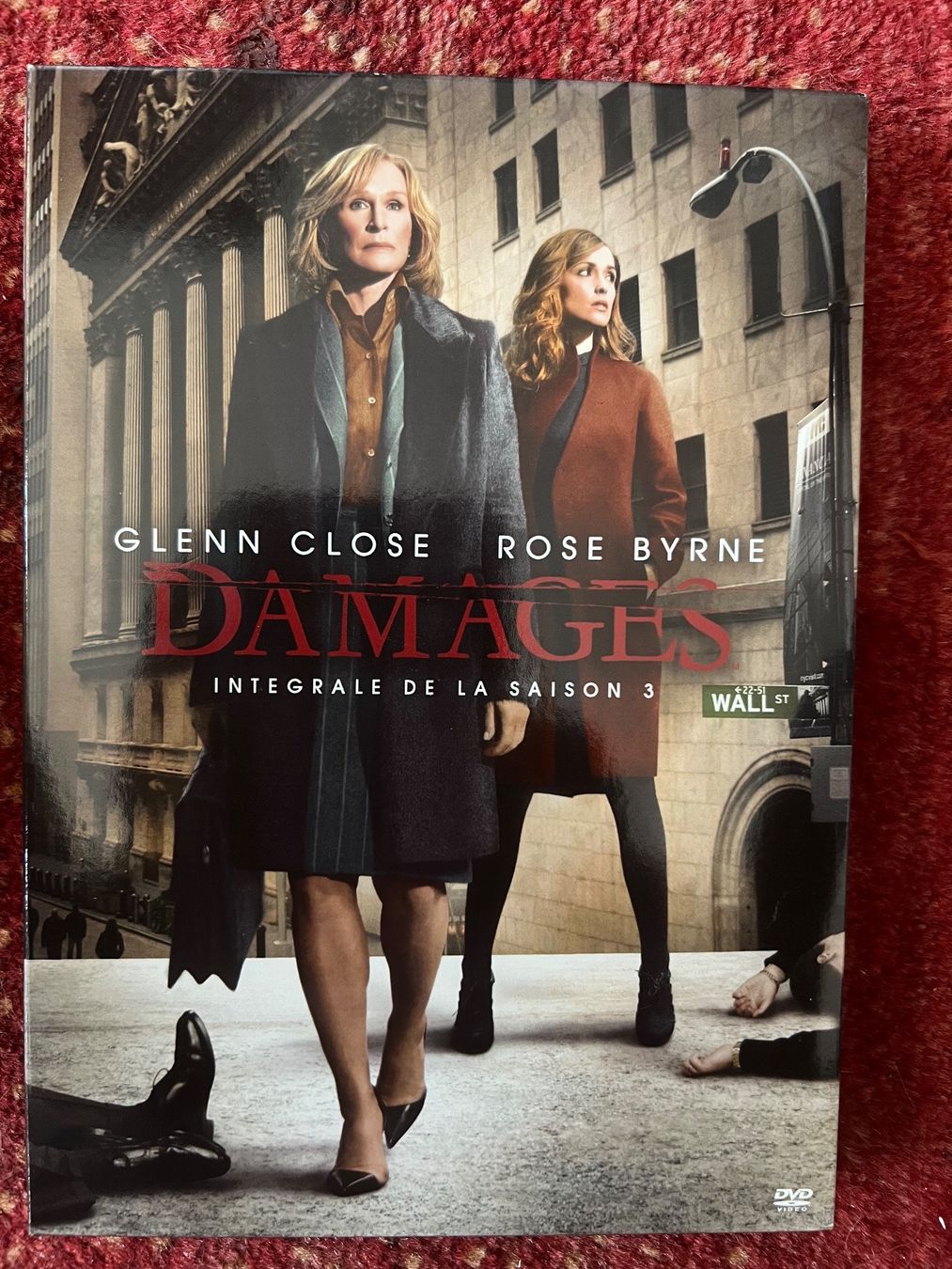 Tutti i DVDs: Coffret DVD Damages Saison 3 Intégrale comme neuf – Nuovo (secondo la descrizione) da Châtel-St-Denis venduto da Karpat