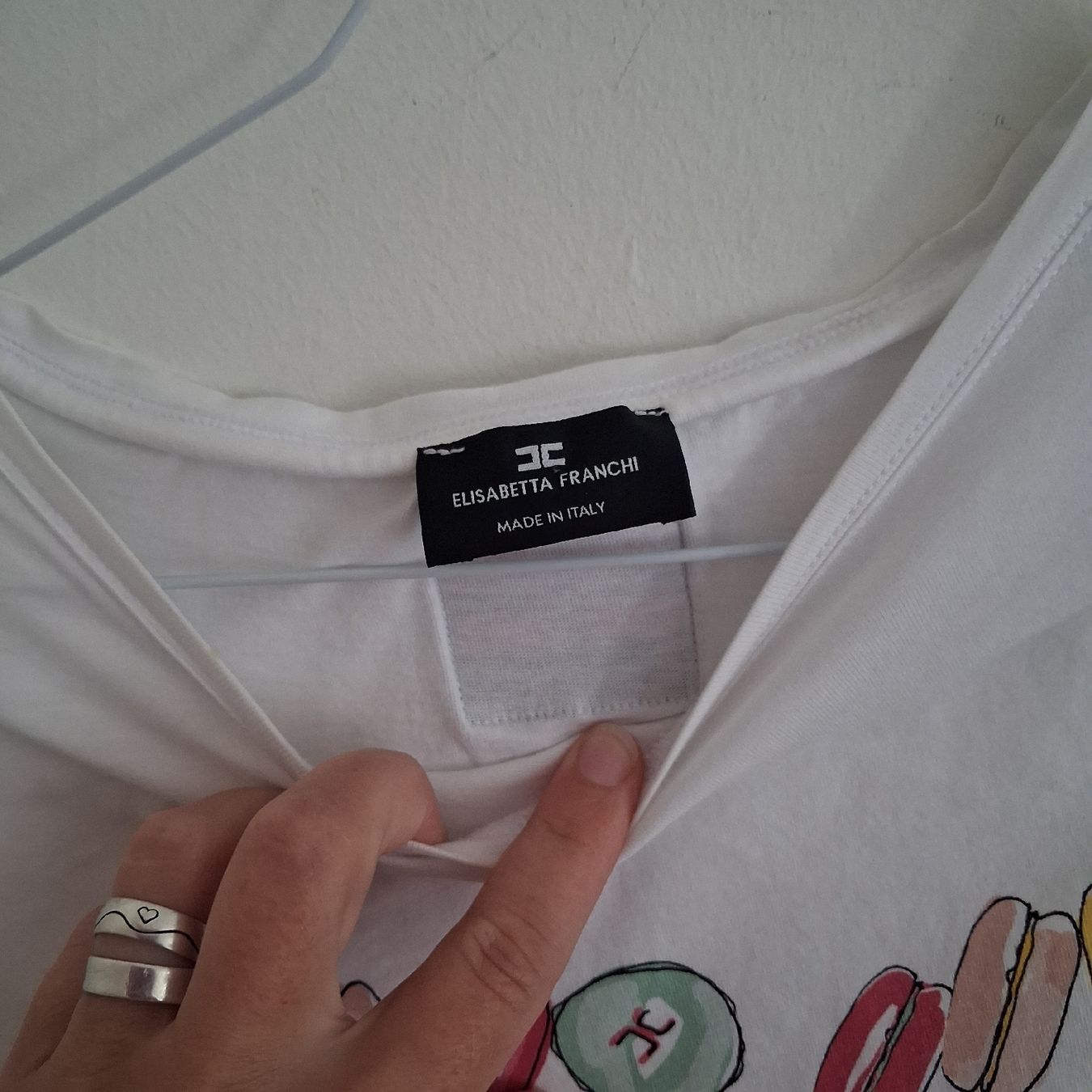 T-shirts: Elisabetta Franchi Macron Summer Tshirt – Neuf (Voir description) à Wil SG par tre_g2l7 2