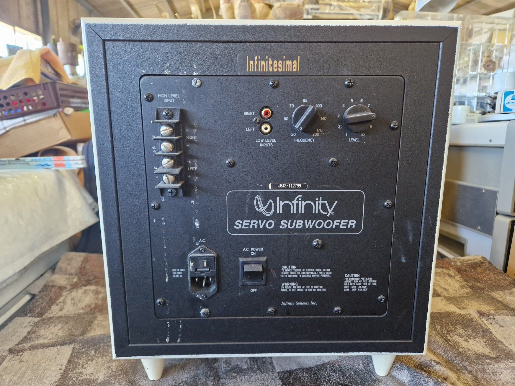 Infinity Casse acustiche: Infinity Subwoofer Qubus Infinitesimal – Usato da Wädenswil venduto da tome70 2