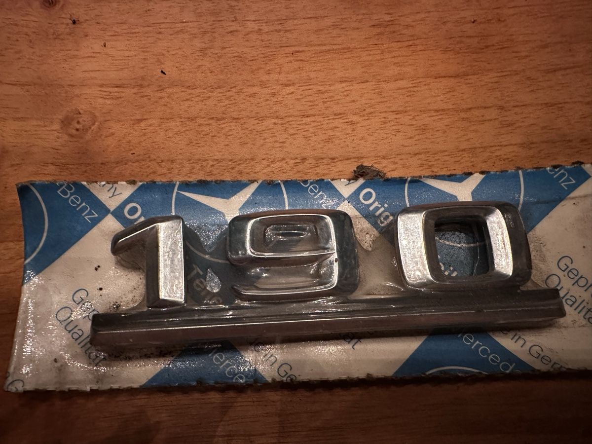 Mercedes-Benz Tutti pezzi di ricambio auto: Mercedes 190 NOS – Nuovo (secondo la descrizione) da Starrkirch-Wil venduto da charlywatson