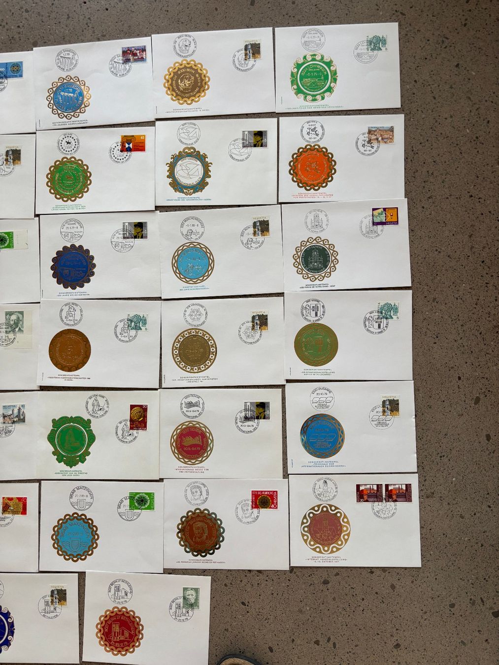 Alle Briefmarken: 32 schöne  Briefe mit Sonderdatumsstempeln, ab 1.- Fr. – Gebraucht aus Zürich von 1BJM5 2