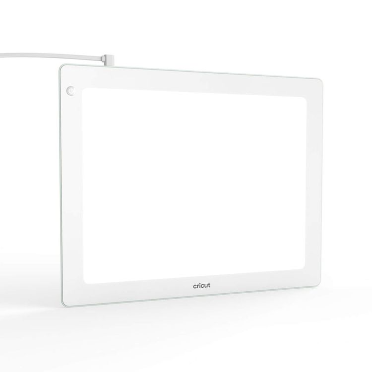 Cricut BrightPad Go, Boîte à lumière LED sans fil, 29,2 cm x 22,8 cm, 5 réglages de luminosité, jusqu'à 4200 lux, pour dessin, traçage, travaux manuels, désherbage et plus encore. Indigo