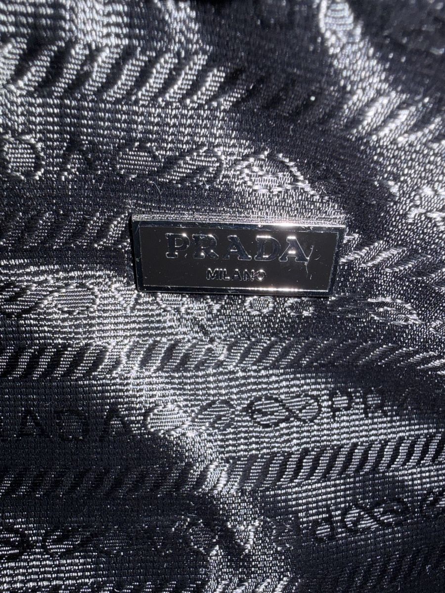 Prada Borse da donna: Prada Re-Edition 2000 – Nuovo (secondo la descrizione) da Unterstammheim venduto da elw_wg5y 2