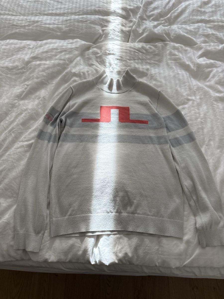 Lindeberg Pullover & Sweatshirts: Pullover - J.Lindeberg M – Gebraucht aus Belmont-Lausanne von Michelle_Srdr_