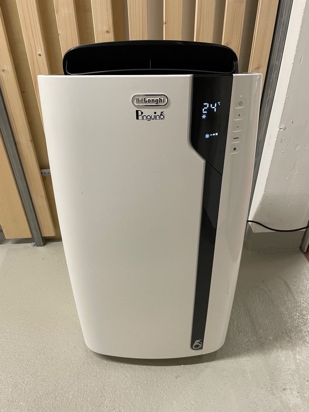 De'Longhi Luftreiniger: DeLonghi Pinguino PAC EX100 SILENT – Gebraucht aus Zürich von  6