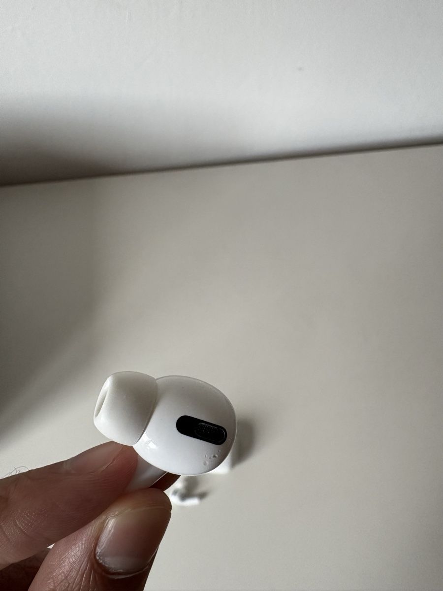Apple Cuffie: Air pods Pro, Apple – Usato da Reconvilier venduto da oliver008 7