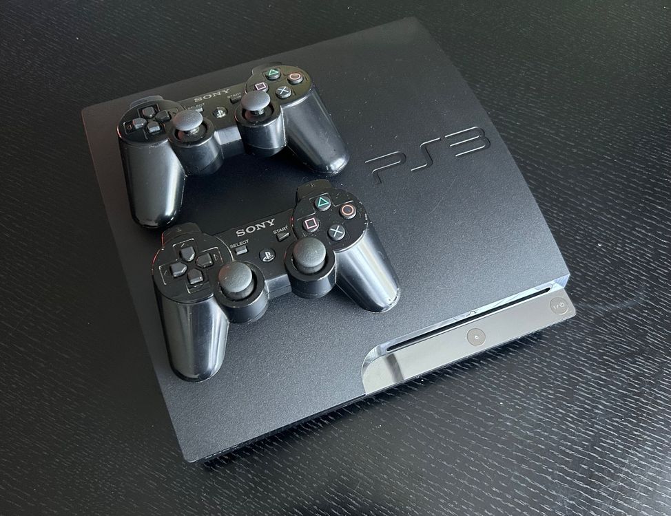 Playstation 3 + 2 Controller OHNE KABEL!! Kaufen auf Ricardo