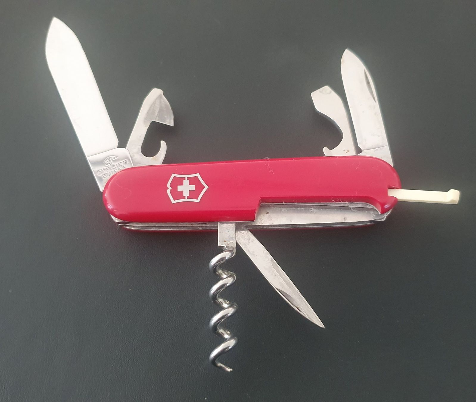 Victorinox Taschenmesser: 4 Victorinox Sackmesser mit Logo – Gebraucht aus Härkingen von MarianneSi 9