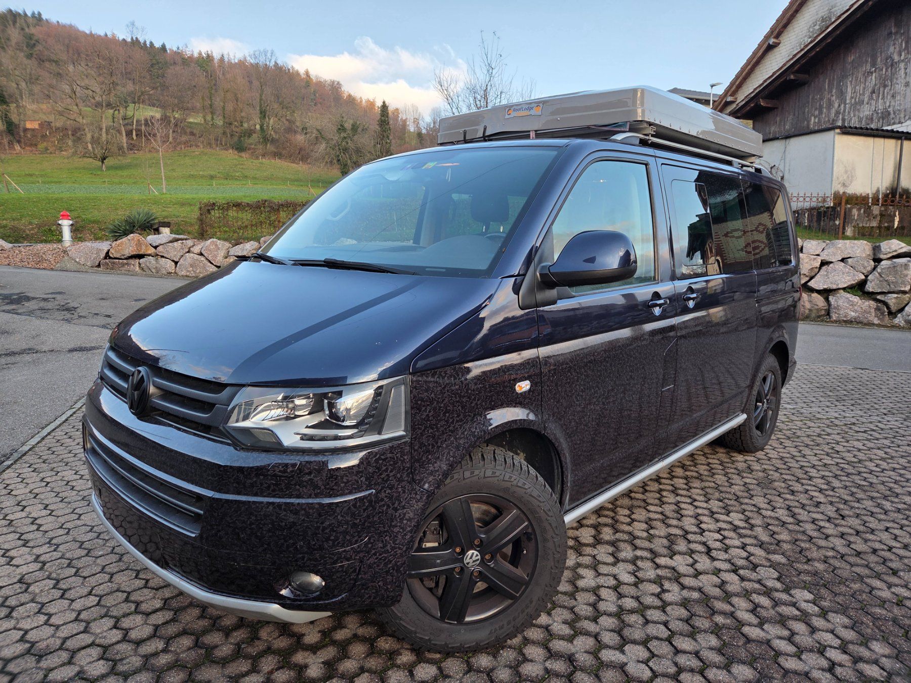 VW Veicoli da campeggio: VW T5 Multivan PanAmericana 4Motion Automat – Usato da Reinach AG venduto da GarageDenis 3