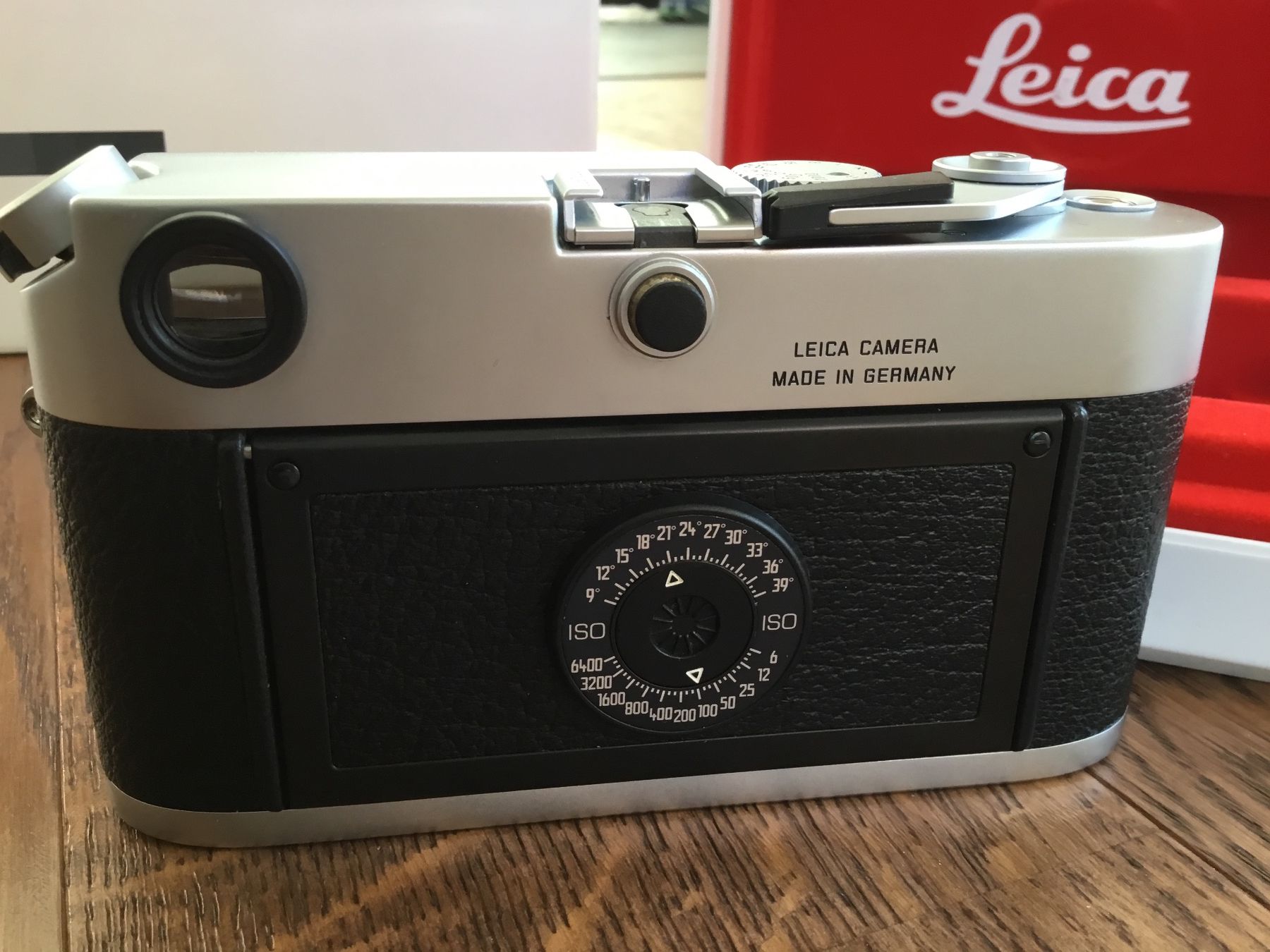 Leica Fotocamera: Leica M6 Classic 35mm Rangefinder Camera - Pristine! – Usato da Lausanne venduto da True_Bargain 7