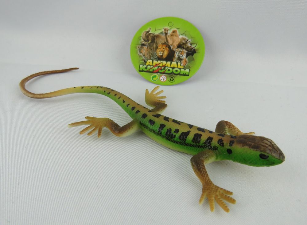 4er-Set Hühnerflügel-Attrappen Aus PVC - Lebensecht Für Dekoration & Vitrinen