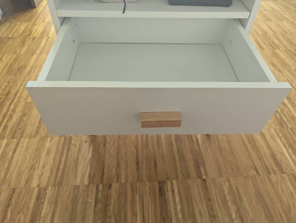 Tables de nuit: Nachttisch / Bed commode – D'occasion à Zürich par Spyros 1