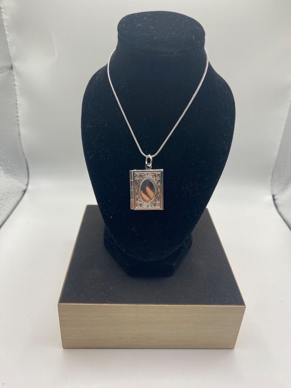 Catenine: Collier avec pendentif longueur 25cm – Nuovo (secondo la descrizione) da Chamoson venduto da Pince26