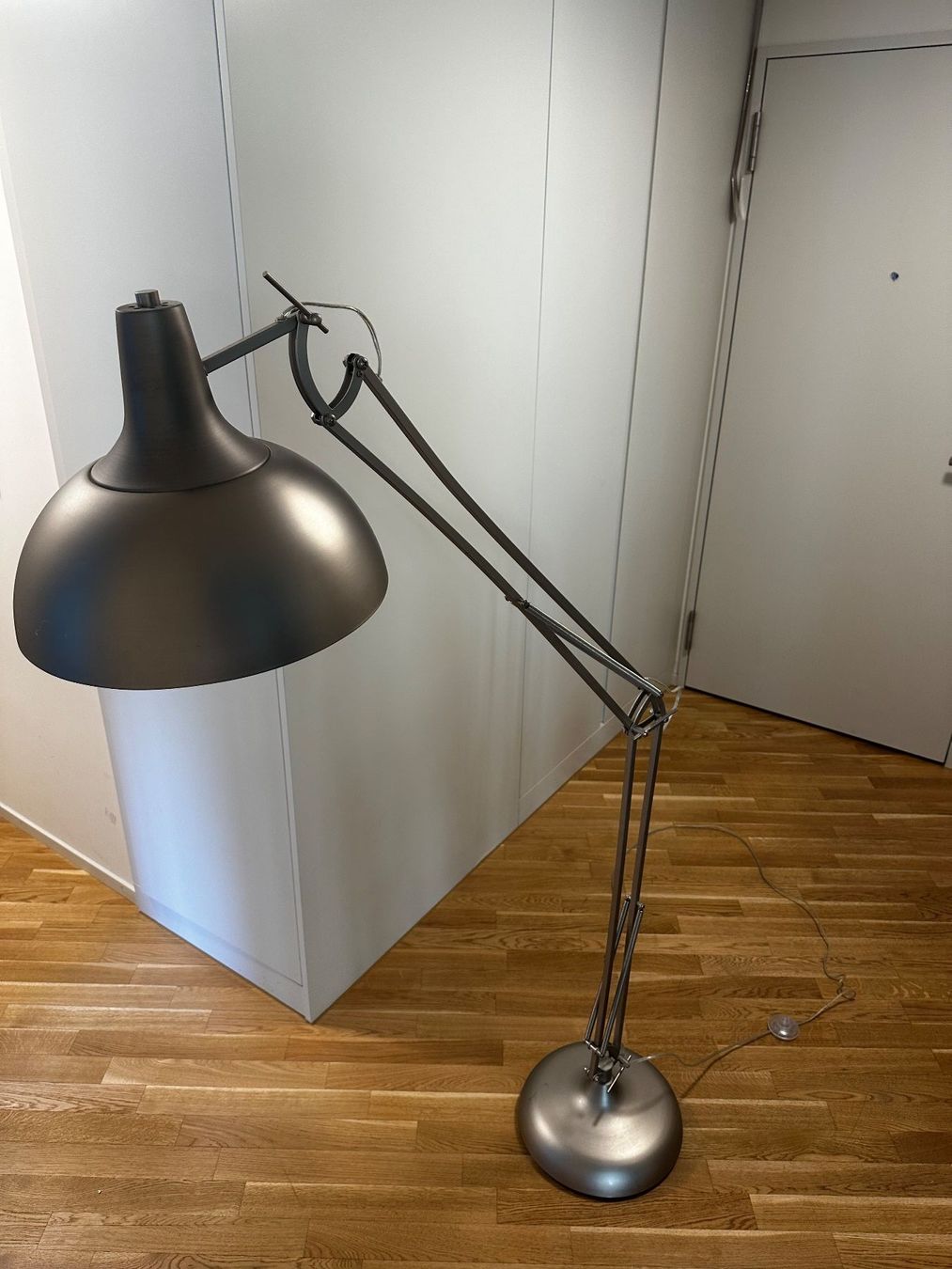 Lampen: Zuiver Office Stehlampe – Gebraucht aus Zürich von mic_nvj9 2