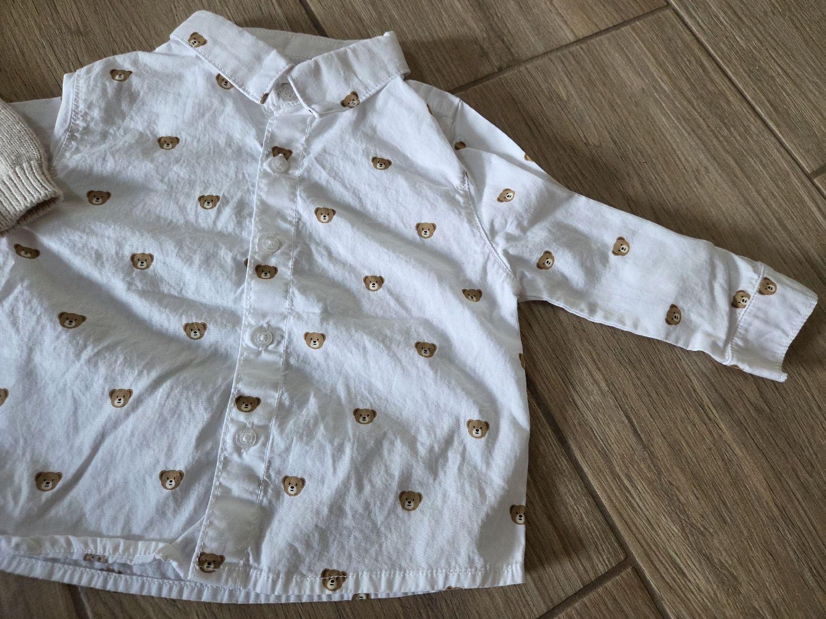Kleiderpakete & -sets: Baby Set Pullover und Hemd mit Bären – Gebraucht aus Spiez von stokio 3