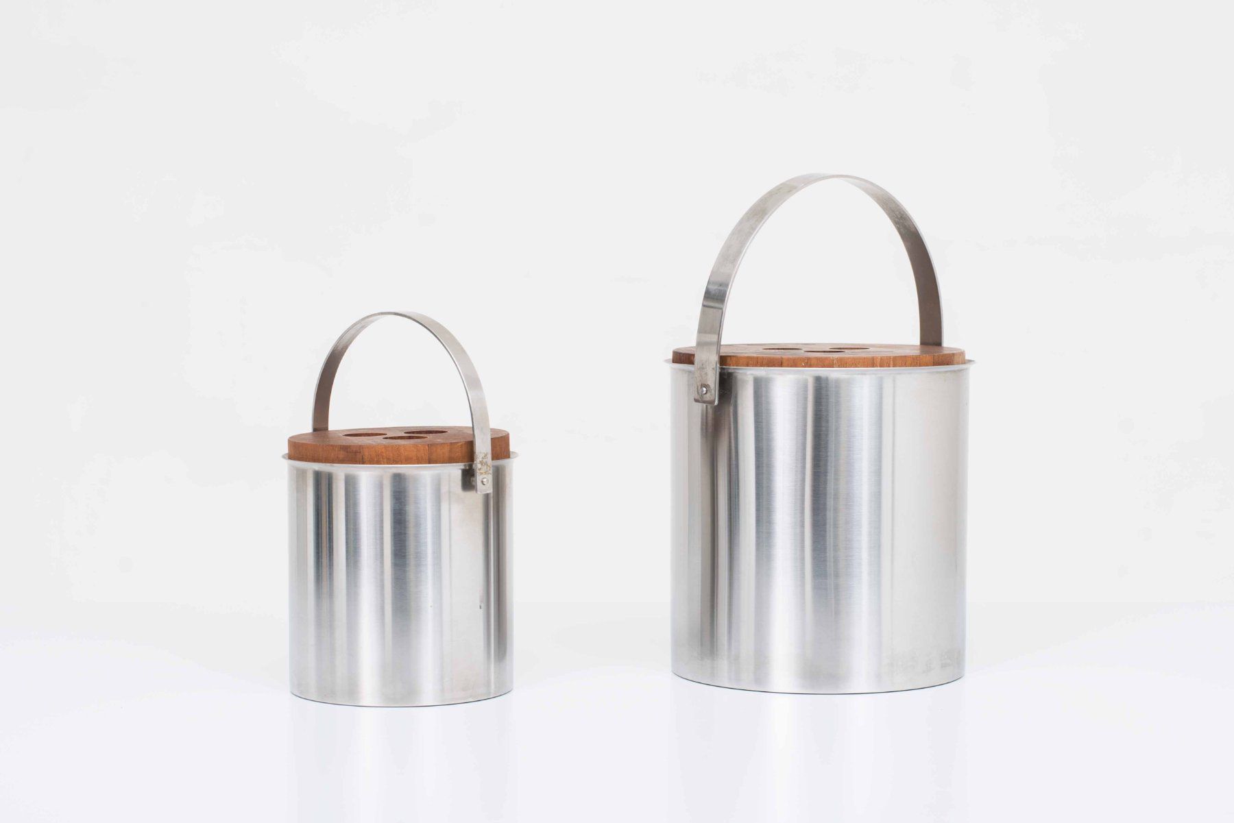 Stelton Altro: 2x Stelton Cylinda Eiskühler, Peter Holmblad / Arne Jacobsen – Usato da Zürich venduto da STUZH38 2