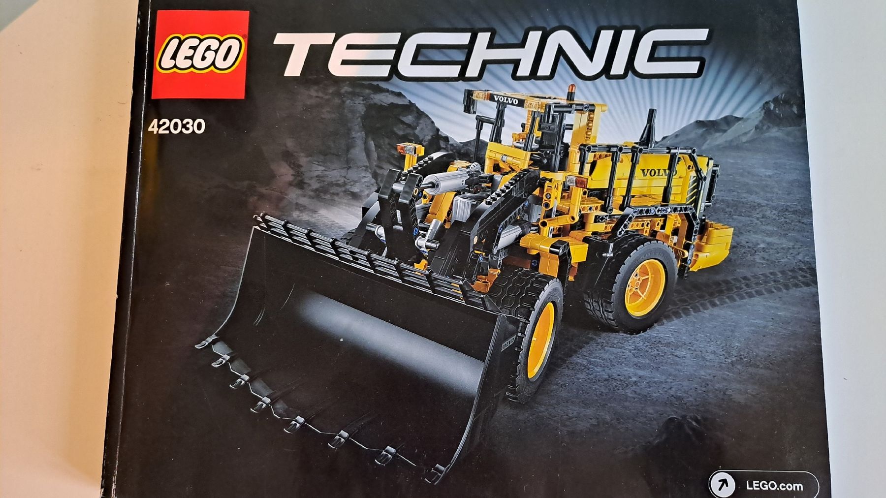 Lego Jouets: Lego Technic Volvo Bagger – D'occasion à St. Gallen par mar_6h72