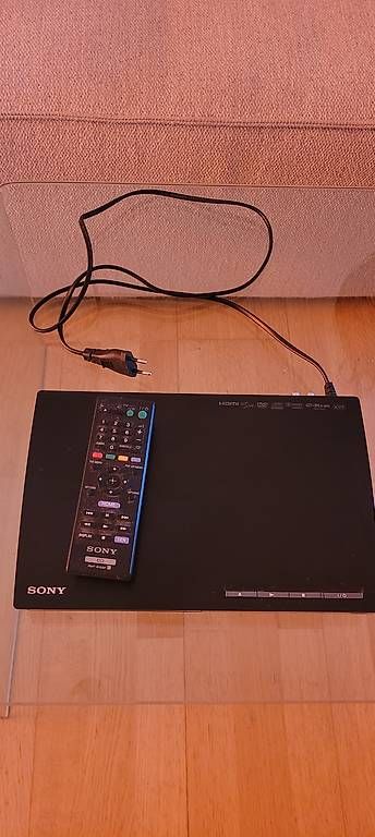 Tous les DVDs: Sony DVD Player  Blue Ray – D'occasion à Zürich par juuhuu 2