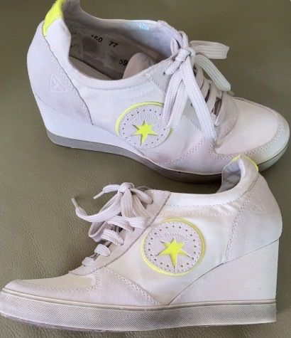 Scarpe da donna: Baskets compensées avec étoile jaune  pointure 37 – Usato da Lausanne venduto da Famary 1