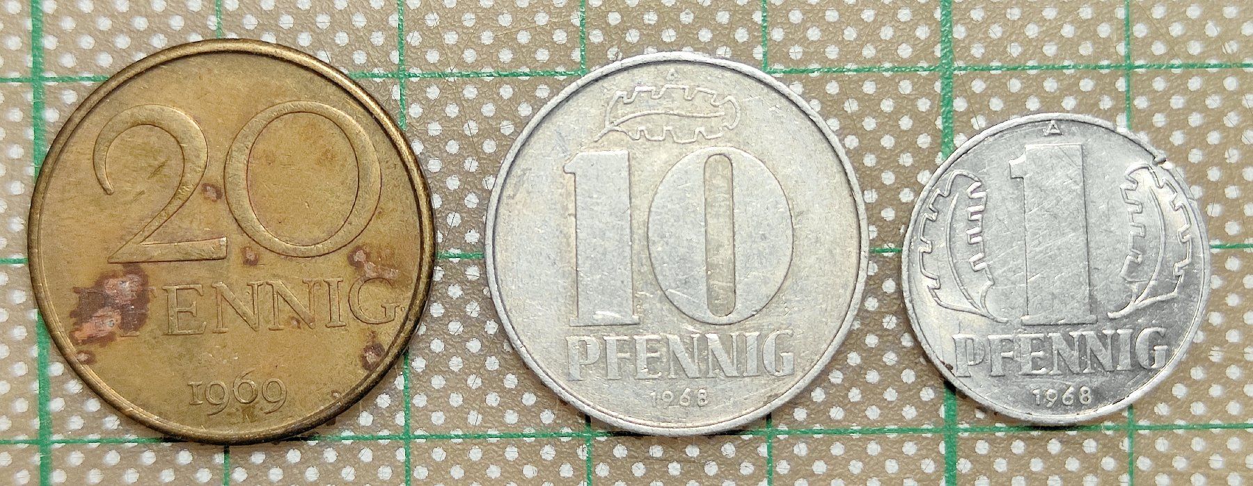 Tutti le monete: 3 alte Münzen (DDR) – Usato da Heimberg venduto da benyes