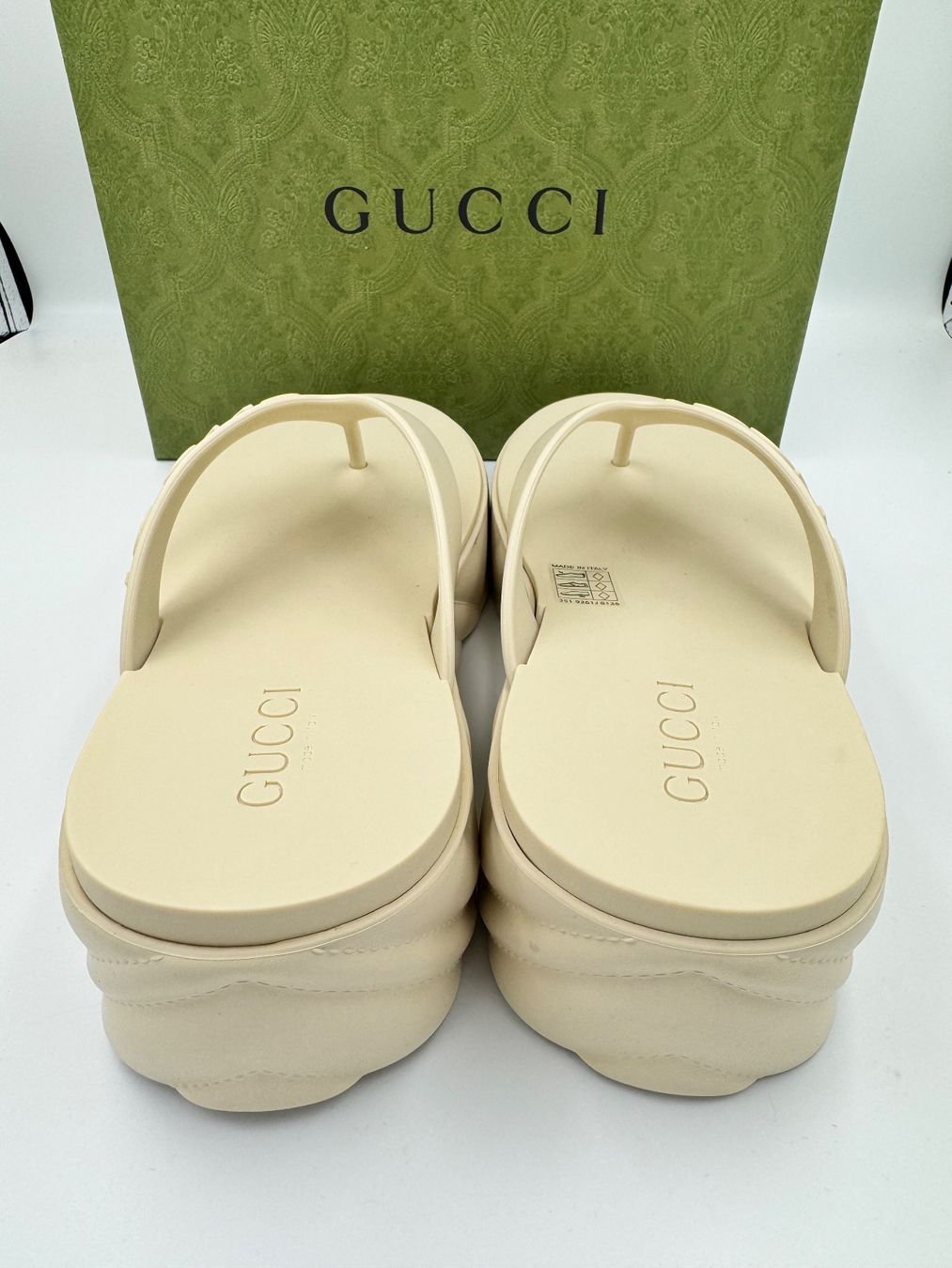 Gucci Scarpe da donna: Gucci Flip Flop Grösse 37 – Nuovo e nell'imballaggio originale da Wiedlisbach venduto da Sistershop 2