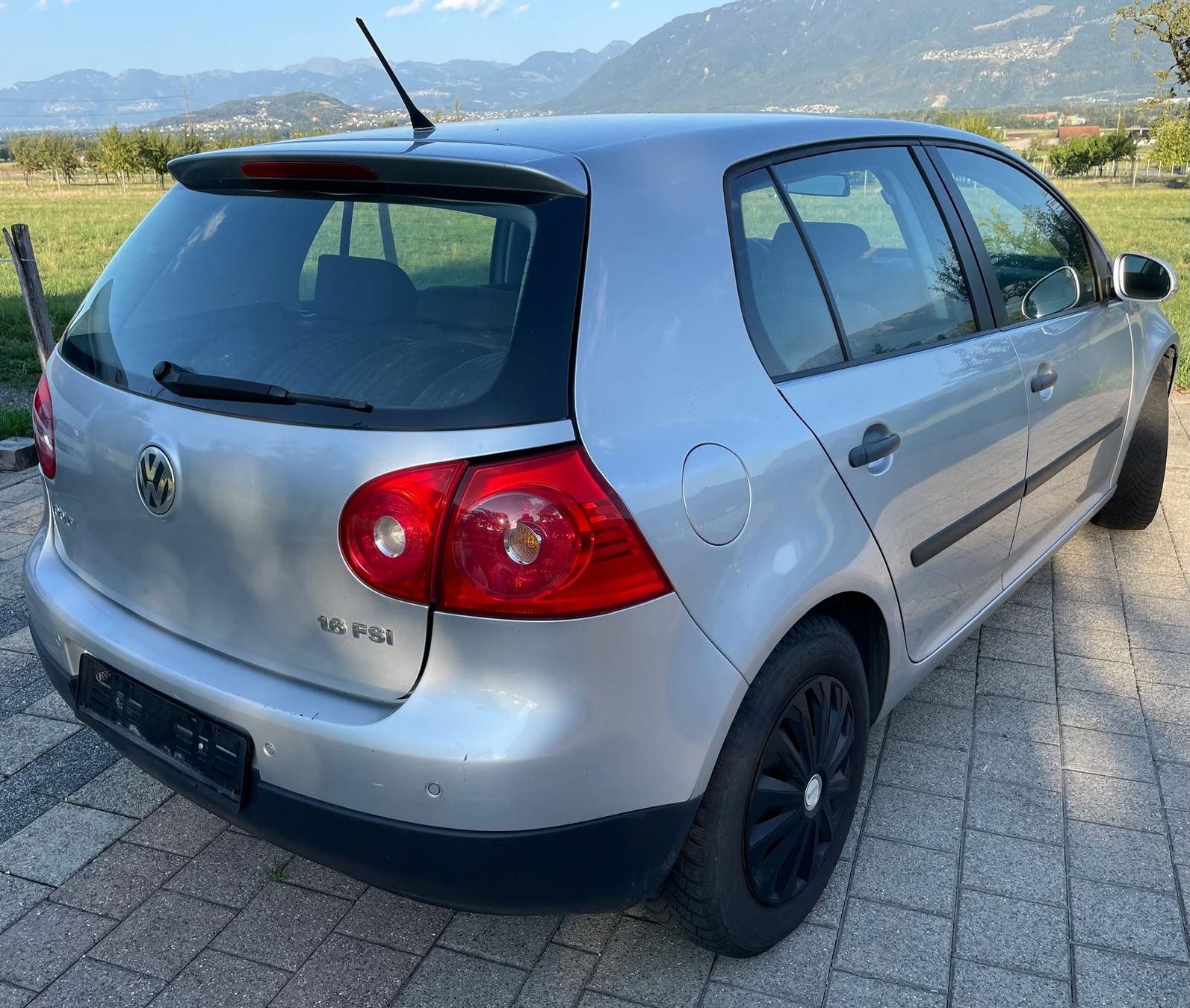 VW Autos: VW Golf5 1.6L/ 147250 km – Gebraucht aus Tscherlach von Schraubertobi 1