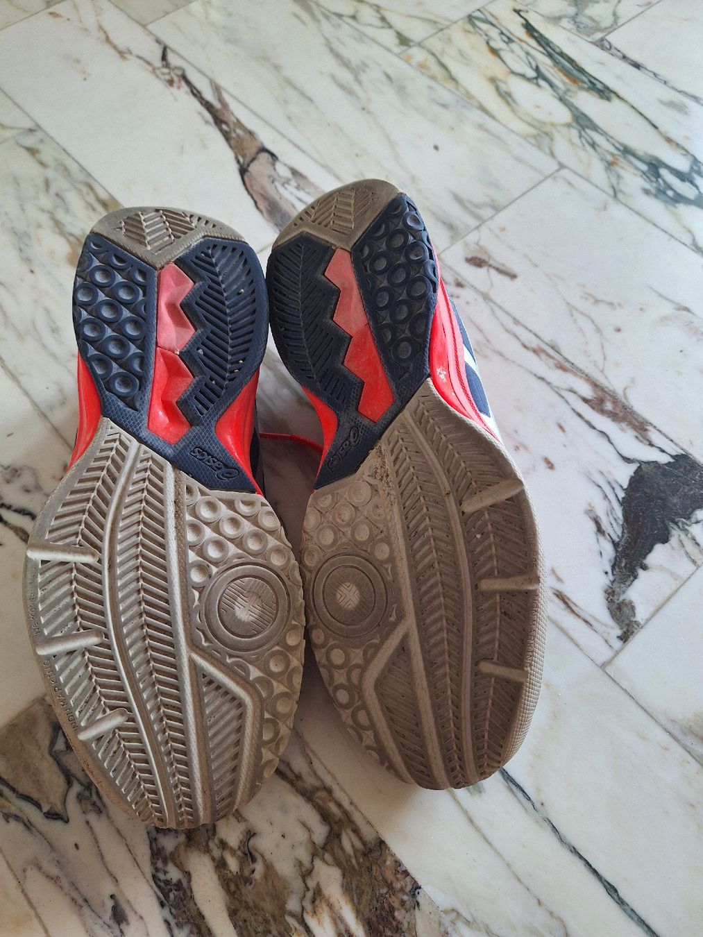 Asics Damenschuhe: Asics Gel-Rocket 9 Damen Grösse 37.5 – Gebraucht aus Sursee von Schuepbi 3