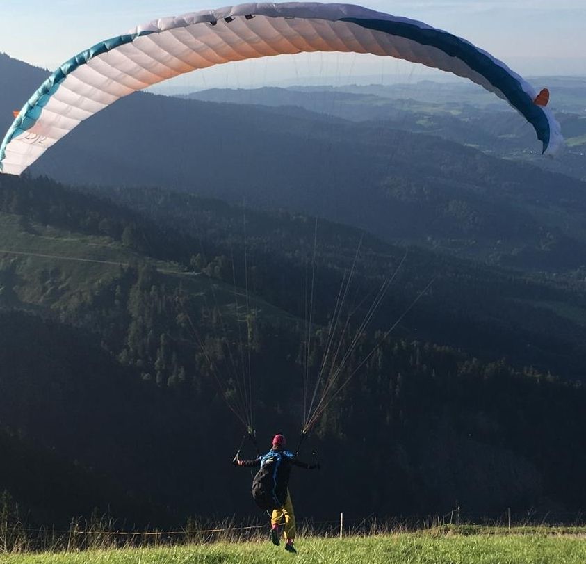 Sport dell'aria & Aquiloni: Gleitschirm Advance Pi2 23 – Usato da Ausserberg venduto da Cristina83