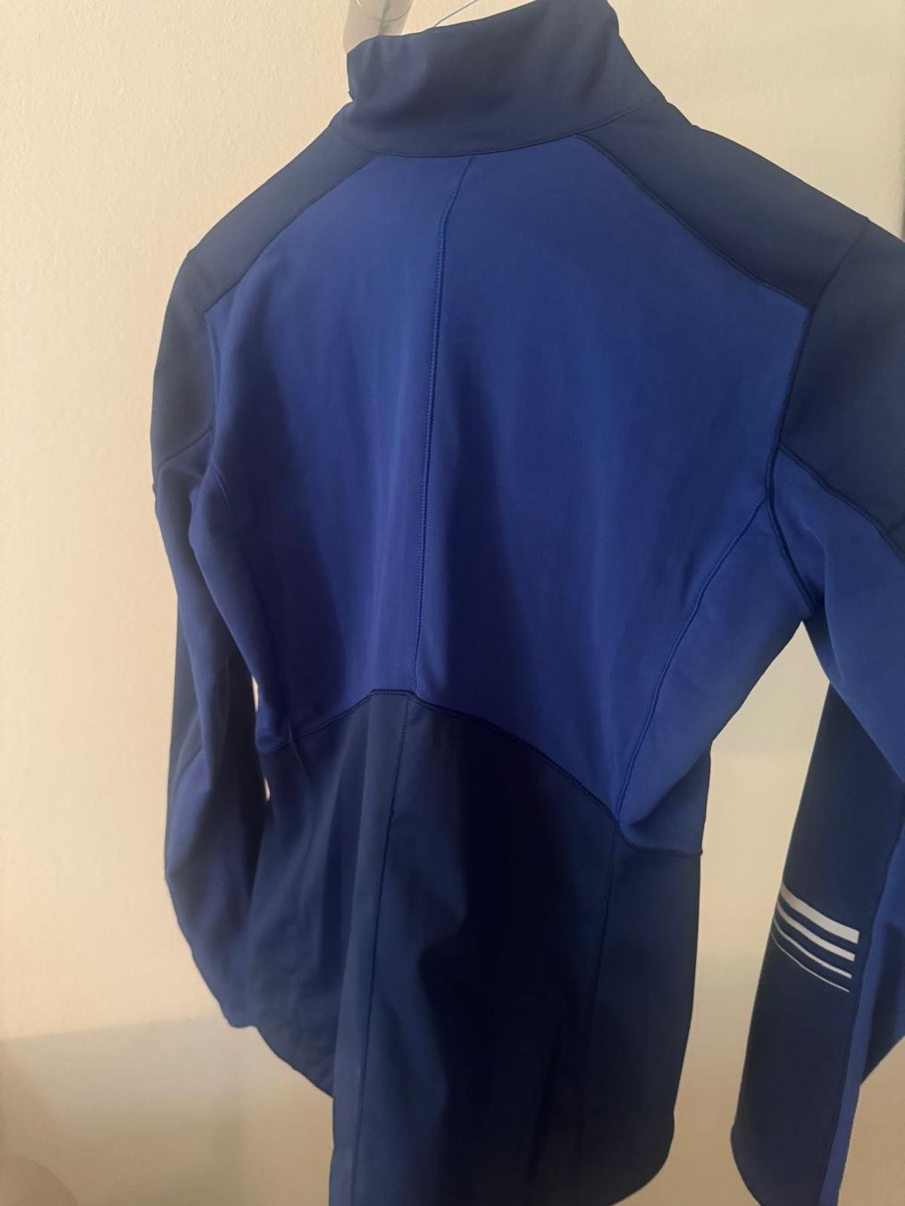 Salomon Jacken: Salomon Damen Laufjacke Gr. S – Gebraucht aus Zürich von dub_tj95 2