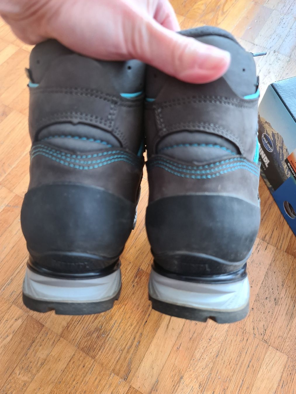 Meindl Scarpe da donna: Meindl Bellavista Lady Wanderschuhe Grösse 37.5 – Nuovo (secondo la descrizione) da Emmenbrücke venduto da gatasalvache 5