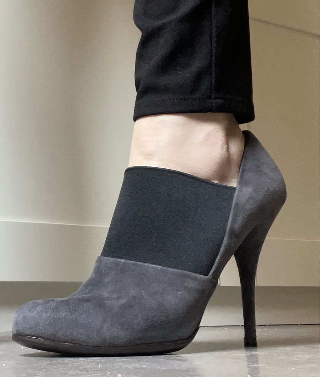Miu Miu Chaussures femmes: Miu Miu highheel shoes – D'occasion à Zürich par chr_sp59 2