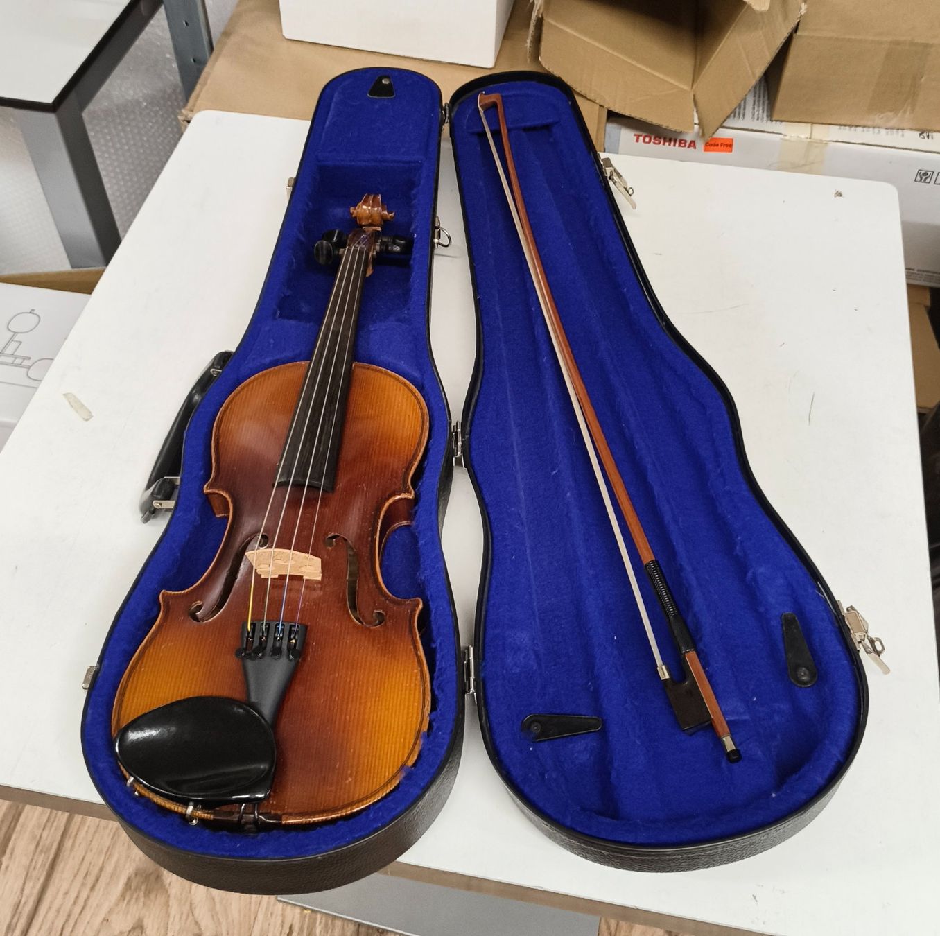 Musikinstrumente: Geige 2143 – Gebraucht aus Basel von bk_brockibasel