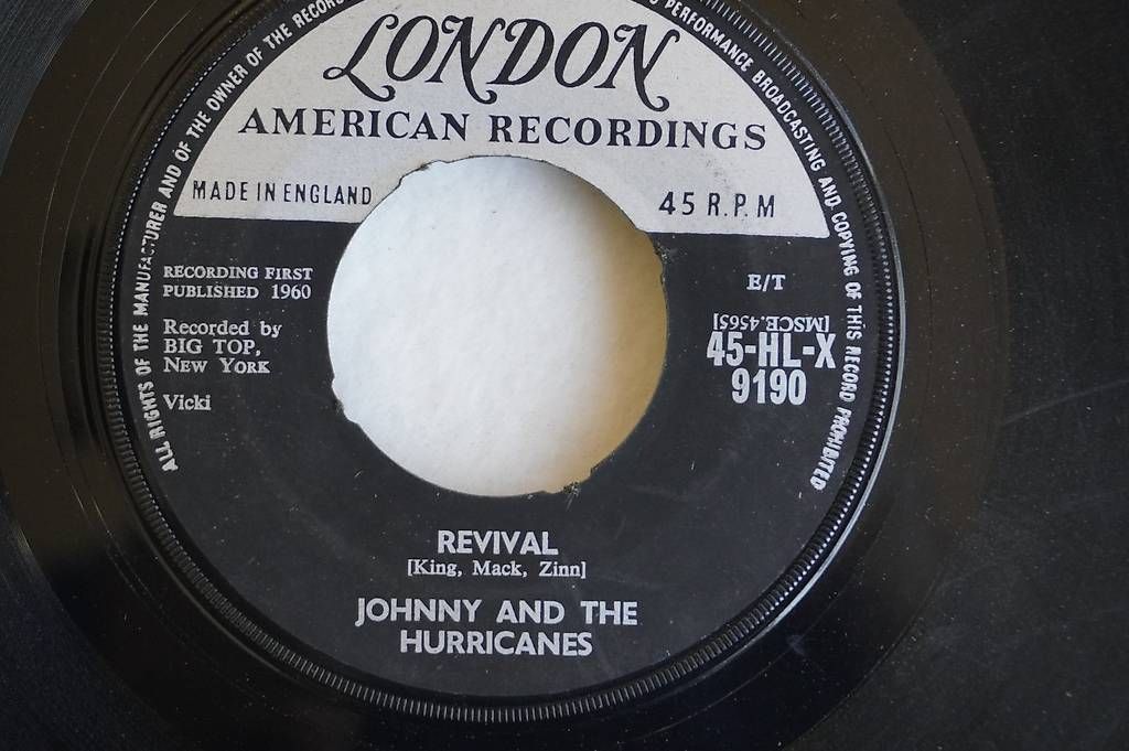 Dischi in vinile: Johnny and the Hurricanes – Usato da Kräiligen venduto da bero65 1