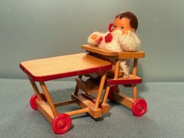 alter Caco Hochstuhl mit Tisch; Holz + altem ARI Baby 50/60J