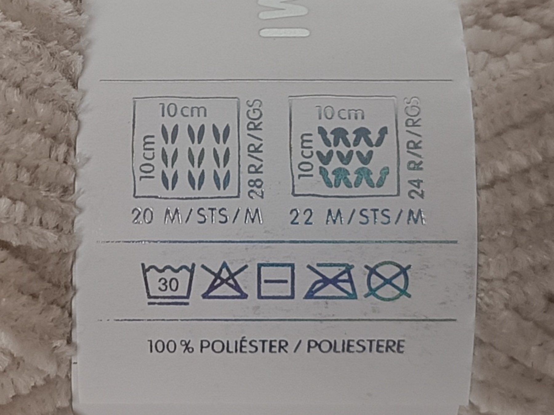 Wolle: RICO DESIGN flauschiges Garn gemischt 9 Stk. – Neu (gemäss Beschreibung) aus Suhr von Restwert_Suhr 7