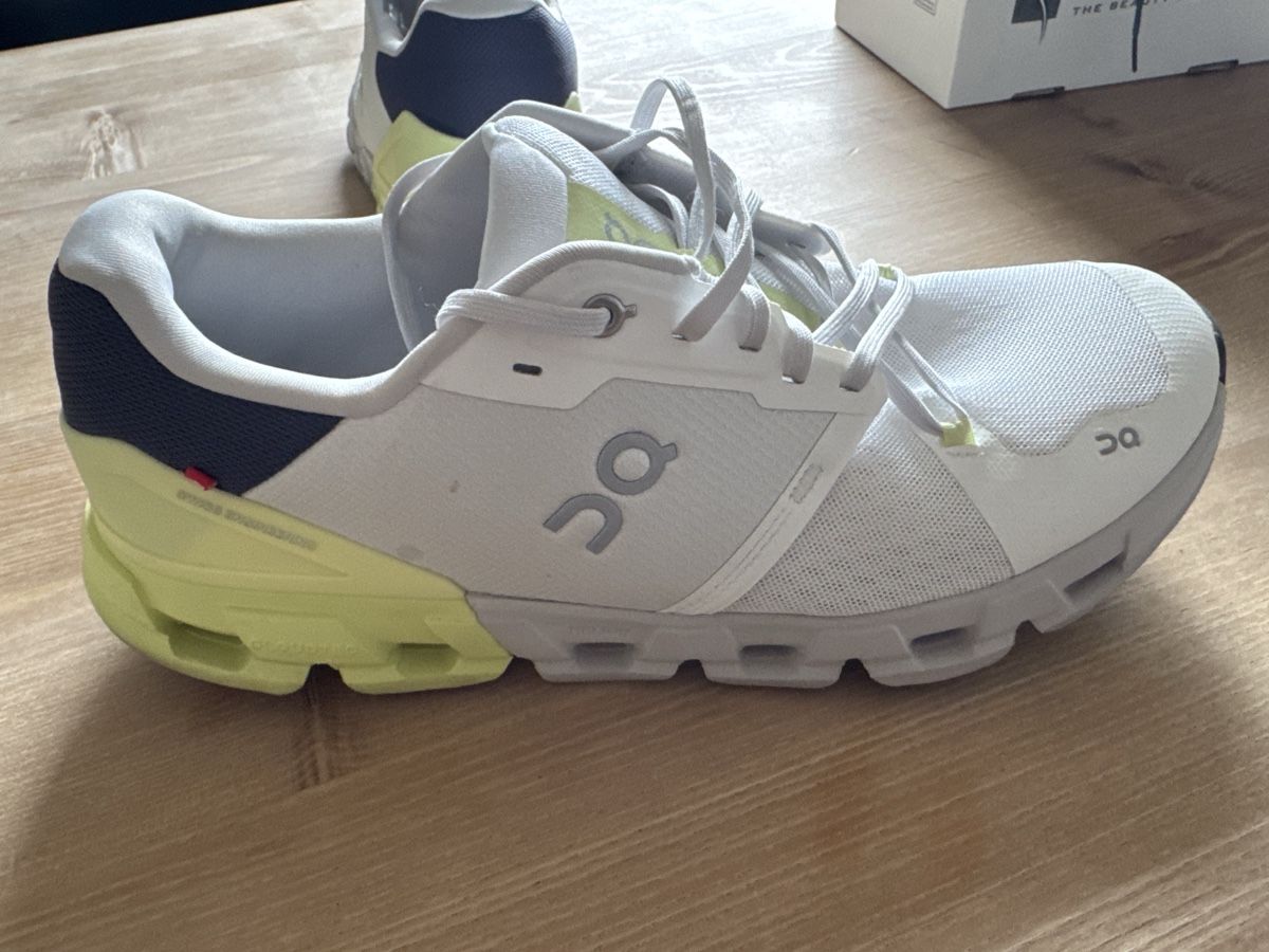 On Scarpe da uomo: ON - Cloudflyer - Helion – Usato da Seon venduto da Sammler6 1