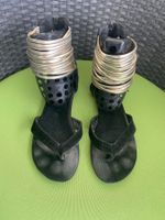 SUMMERTIME - stylische Flip-Flops mit Goldbänder, nero, 38